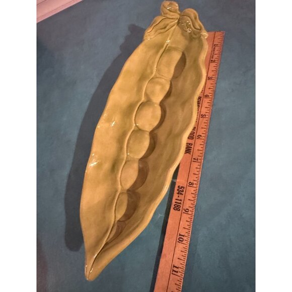 🌱🥕 Vintage Ceramic Veggie Plates – Radish (Treasure Craft) & Pea Pod Dish - Picture 14 of 16